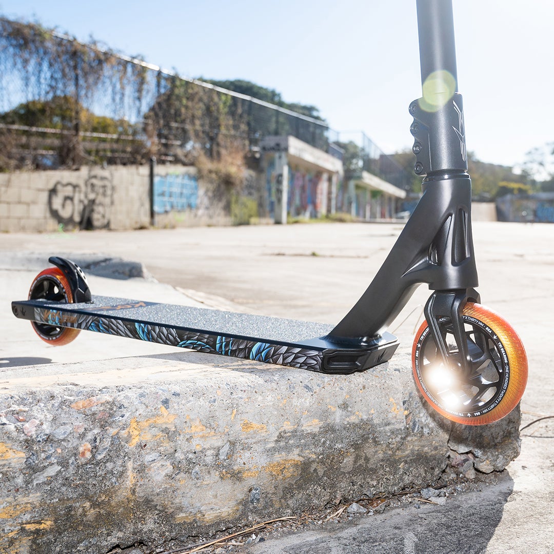 KOS S7 Soul Complete Pro Scooter - Black, Blue and Gold